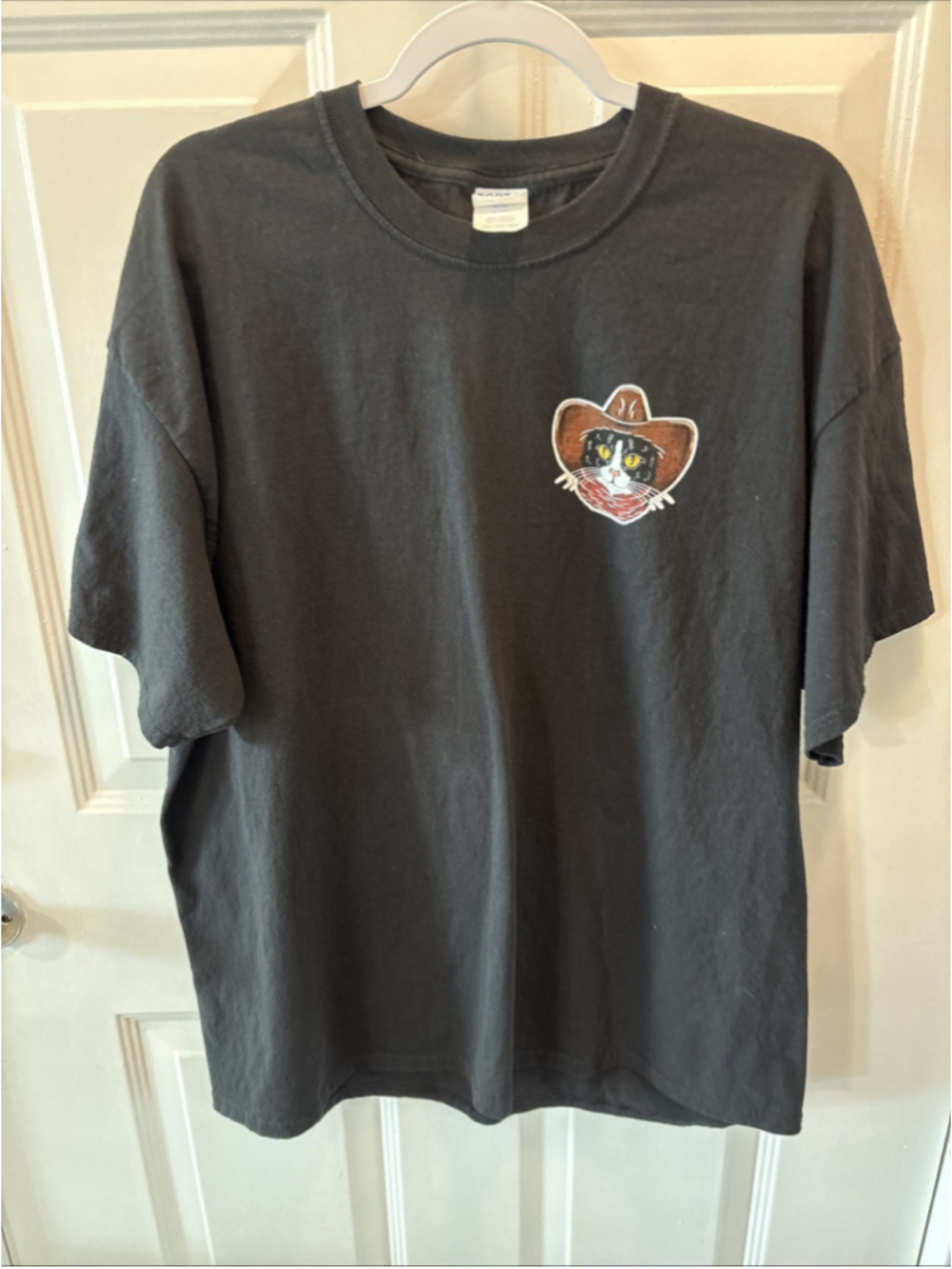 Black Port & Co. 2X Short Sleeve T-shirt Featuring A Western Cat